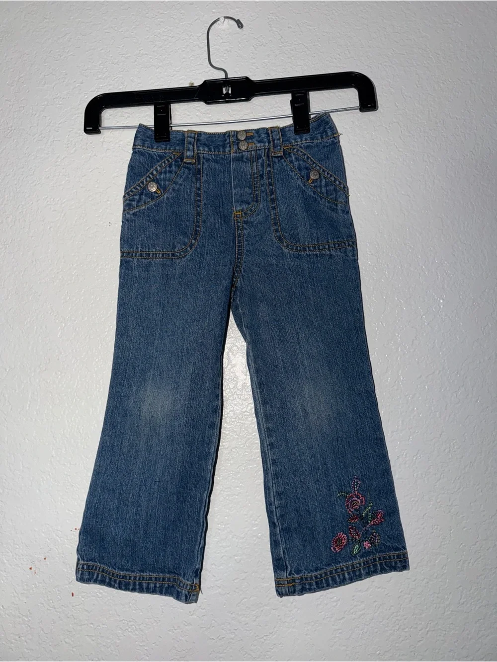 🌸USED‼️Girls 3T Denim Jeans with Embroidered Floral Accent - Blue